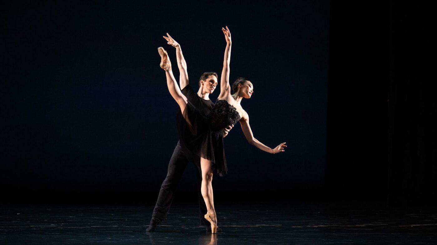Atlanta Ballet Dancers Jessica He & Anderson Souza in 7 for Eight. Photo by Shoccara Marcus